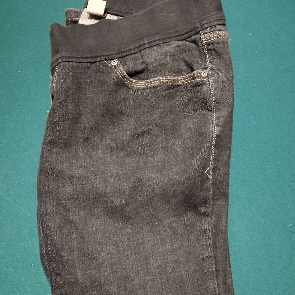 Old Navy Denim OND Maternity Low Rise Straight Leg Large. Black Jeans